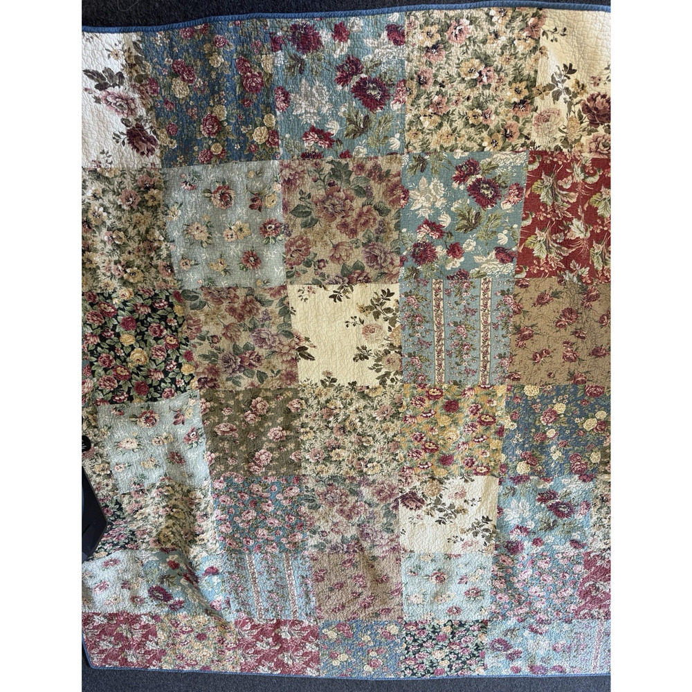 Cottagecore Floral Patchwork Quilt 86 X 85 Grandma Farmhouse Flowers Boho